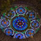 Rosetón de Vitreaux iluminado